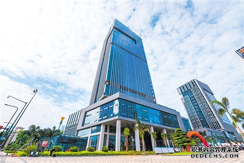 南A中心展示中心和室外景观整治工程项目顺利通过竣工验收